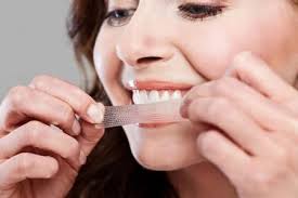 Dental Whitestrips - bělení zubů - krém - kapky - česká republika
